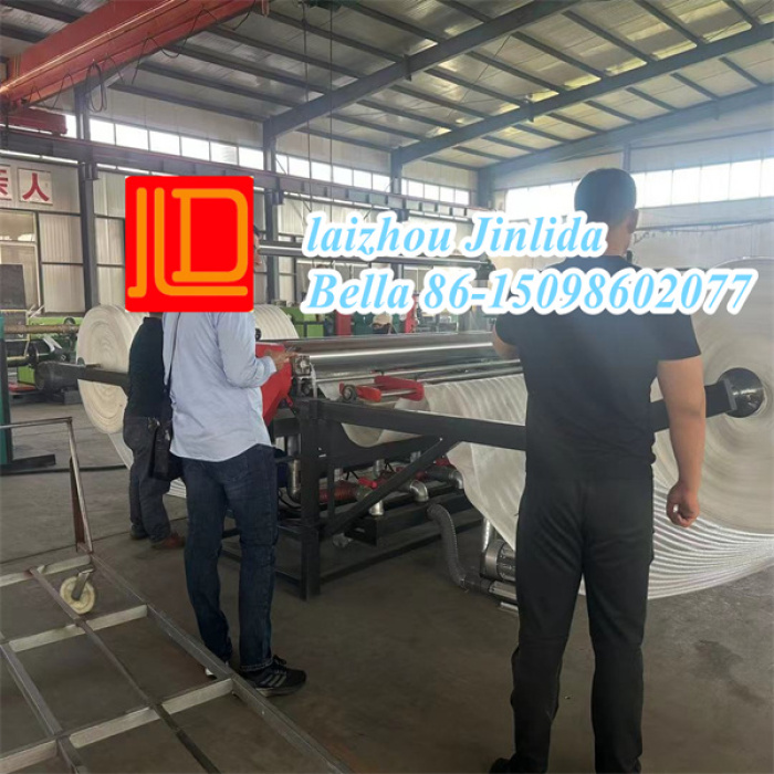 Mashine ya kueneza povu