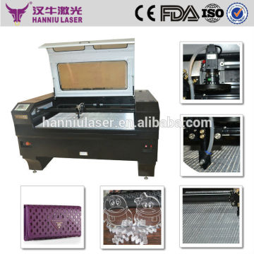 Laser cutting machine with CCD camera for logo edge cutting
