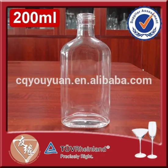 Superior flint glass quality refillable screw cap 200ml small whisky vodka cognac glass bottle