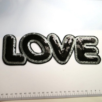 Love letter patches zwart pailletten borduurwerk