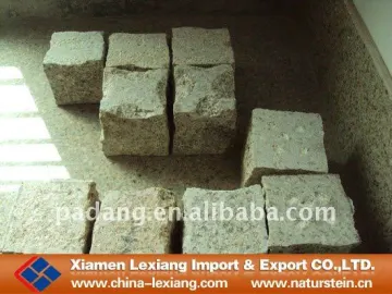 Outdoor yellow mesh paver