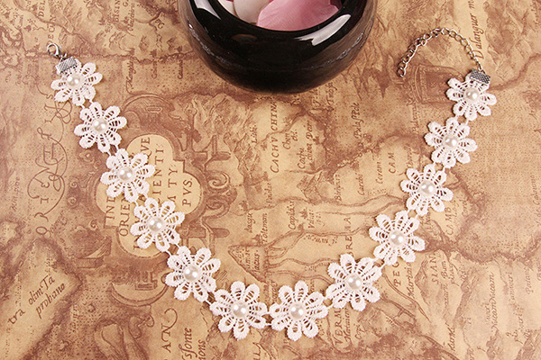 flower lace necklet