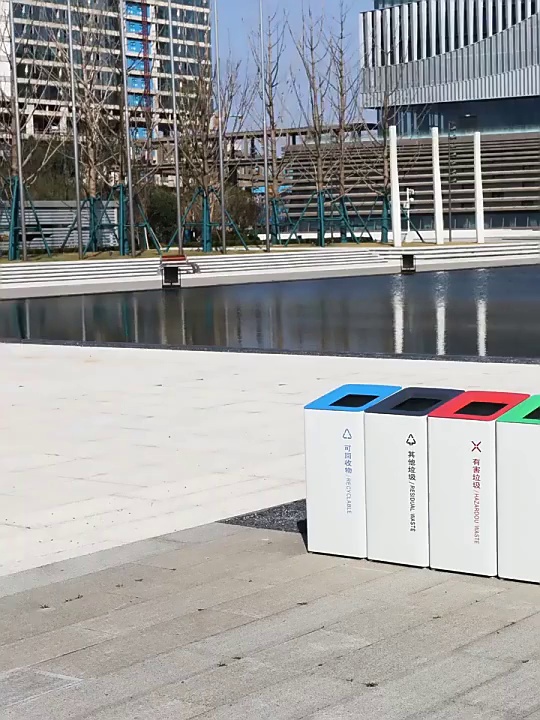 Large Capacity Custom Metal Waste Bin for Bars and Malls