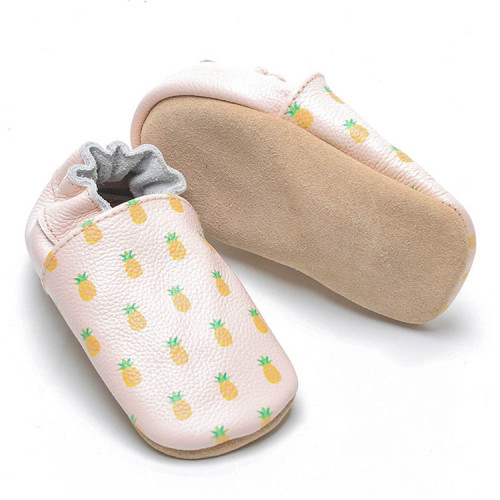Hermosa fruta bebé zapatos de cuero suave zapatillas