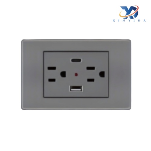 Suis dinding praktikal dengan port USB