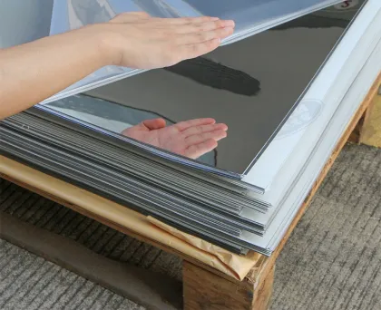 0.25 - 1 mm 915x1830 PETG Mirror Sheet UV Blocking One-Way Mirror Film for Building/Home Windows