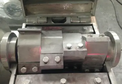 High Performance Dry Dates Crusher: Date Seeds Crusher & Dates Grinder