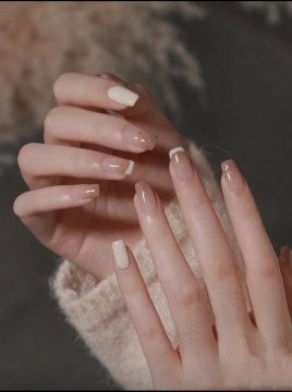 Winter Soft Gradient French Ice-Clear Wearable Nails