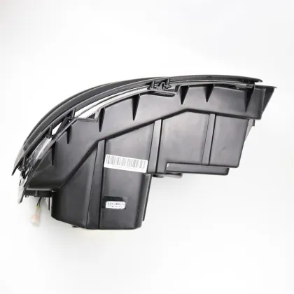 Cost-Effective Auto Moving Headlight Spot Assembly for SHACMAN F3000/M3000