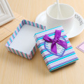 Nuevo diseño de bandejas de joyero de papel Pendimiento al por mayor