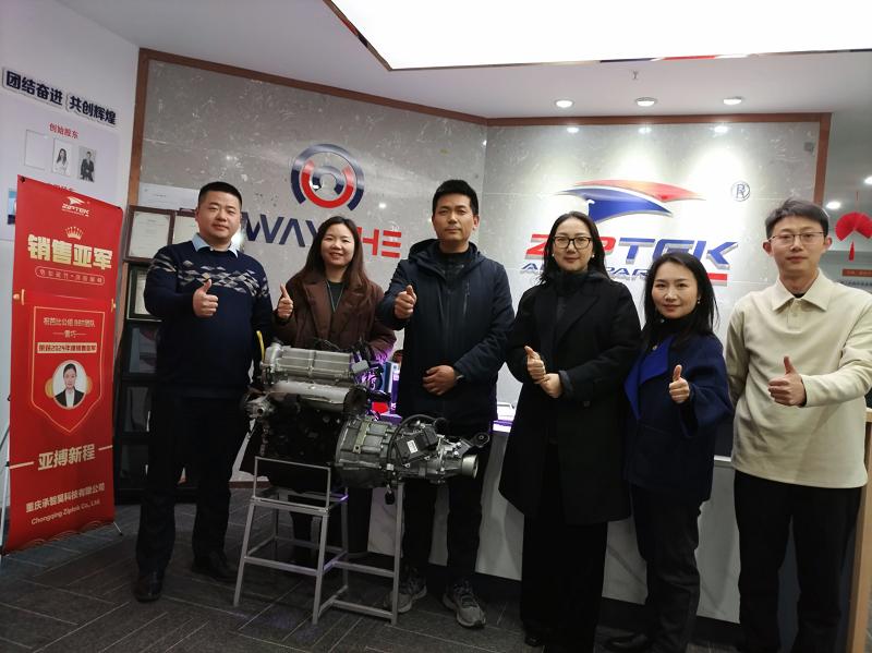 Companies from Dadukou International Trade Chamber of Commerce gathered at Chengzhihao to exchange ideas and learn, exploring new opportunities for industry cooperation