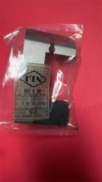 Newlong Presser Foot Ass'y, a sinistra, 102135a