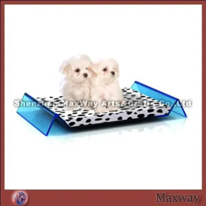 Modern M-Shaped Acrylic Pet Dog Bed
