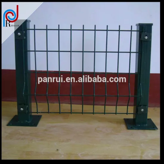 Hot dipped galvanized pvc coated beautiful curved bend decorative fence