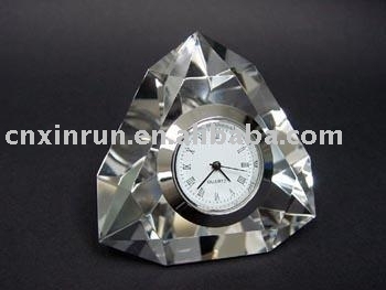 FKS07 crystal clock