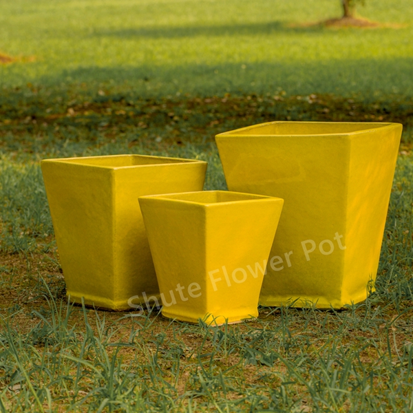 Wholesale Large Yellow Glazed Flower Plant Pots