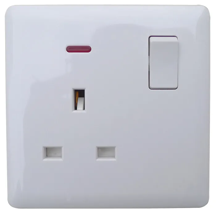 Enchufe conmutado unipolar de 1 unidad y 13 A