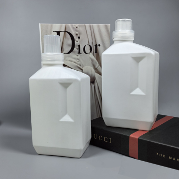 Manufacturer 500ml White Square HDPE Thickened Plastic Laundry Detergent Bottles with Deflector Cover