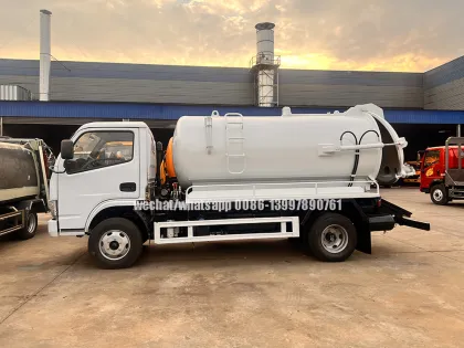 CLW Cheap Small 3m³ Suction Sewage Truck