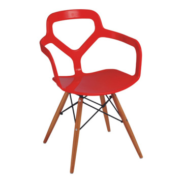 Eames Side Chair