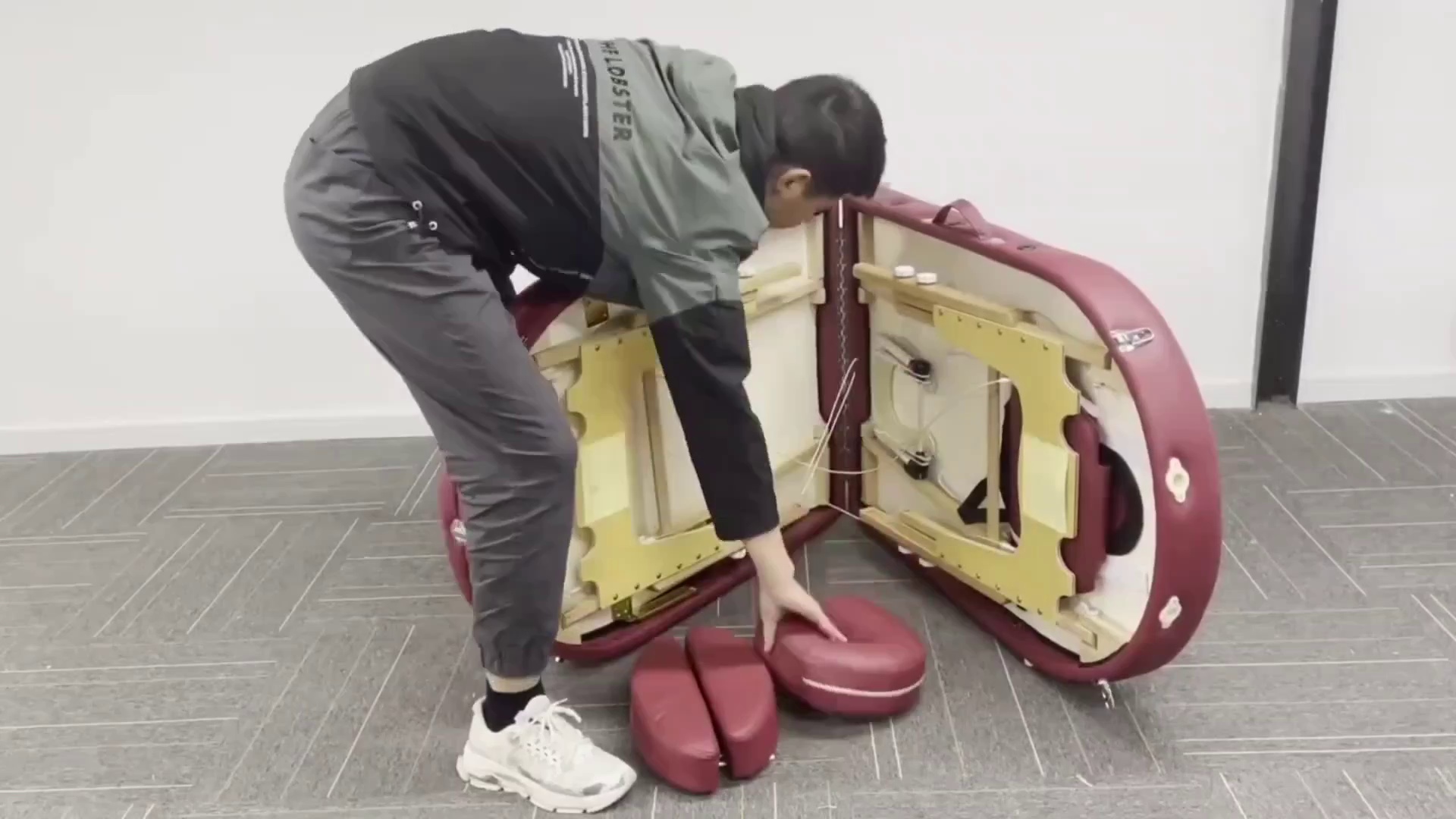 Folding Massage Bed with Carrying Bag