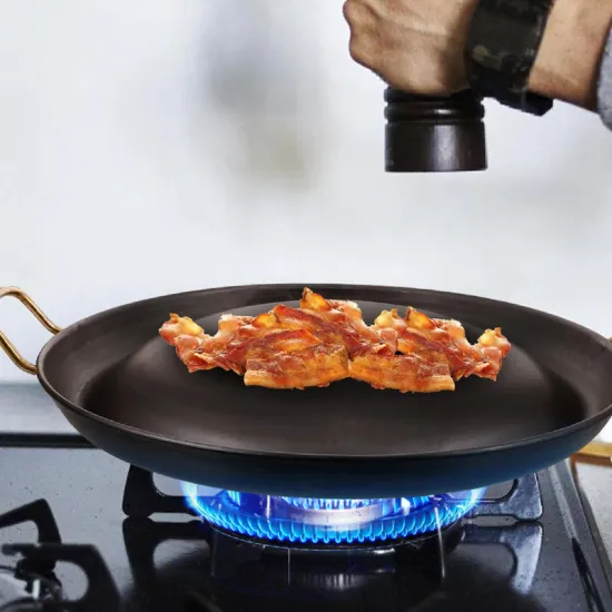 Wholesale Wrought Iron Grill Pans: Convex Bottom Non-Stick Pan with Double Handles