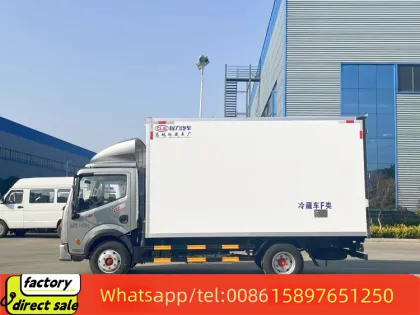 Dongfeng 4x2 Small Mobile Refrigerator Cooling Van for Sale