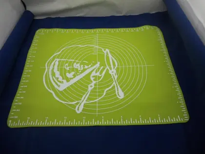 Multifunctional hello kitty shape silicone cup mat for wholesales