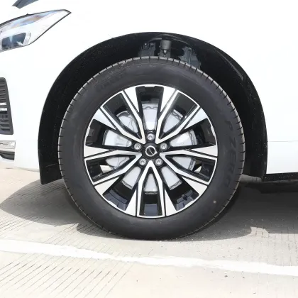 Volvo Xc60 Recharge Phev Plug in Hybrid Car New Energy Electric Petrol Vehicles Luxury Midsize SUV 4WD High Performance Car