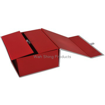 elegant red paper gift packing box with foam insert, magnet closure