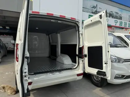 DFAC DONGFENG High Speed Electric EV Van Truck for Small Cargo Transport