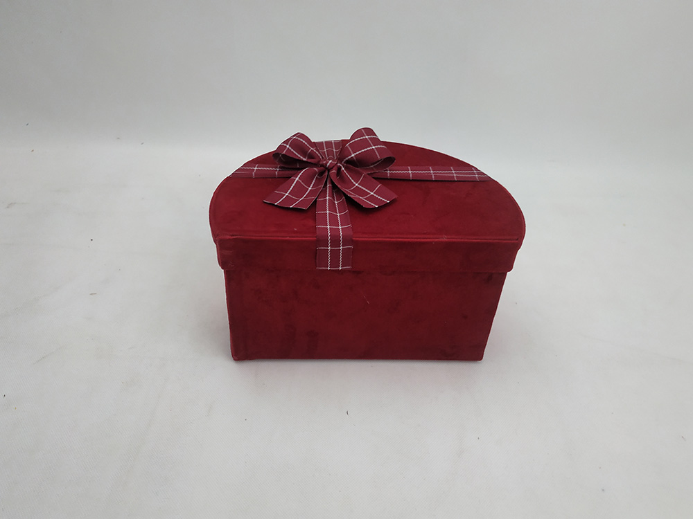 Semi-Circular Gift Box