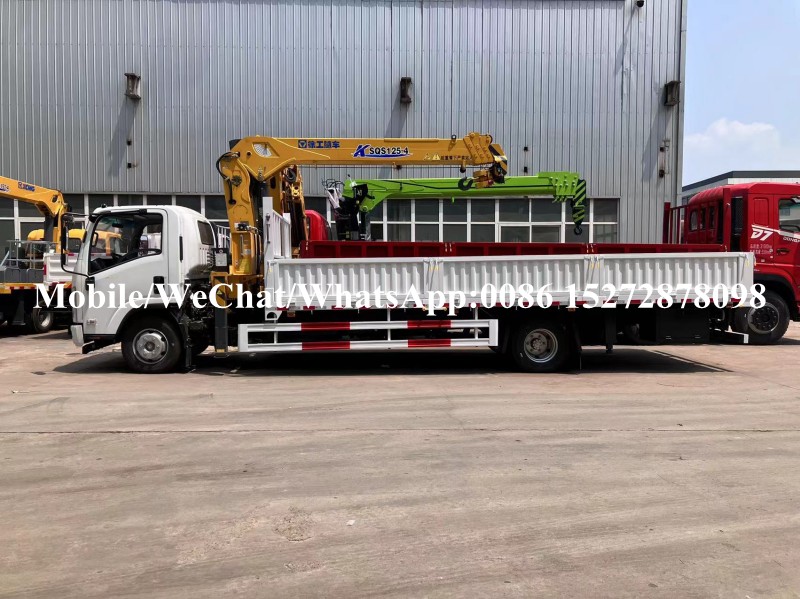 Truck Mounted Crane (8)