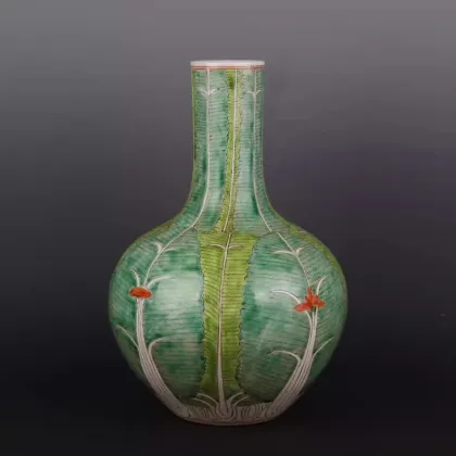 Antique Qing Dynasty Cabbage Pattern Porcelain Vase for Home Decor