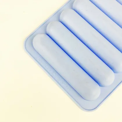 8-Grid Silicone Ice Mold: Strip Shape Thin Ice Tray