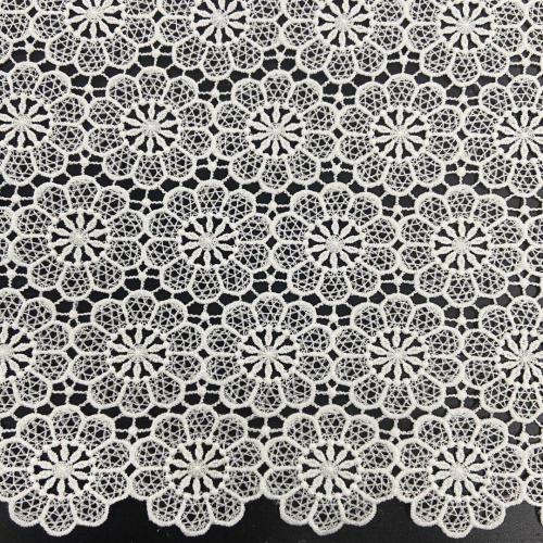 Milky Yarn Flower Pattern Chemical Lace Embroidery Fabric