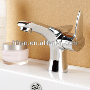 HH12195 water saving single hole brass bathroom faucet