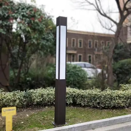 Waterproof high pole landscape light