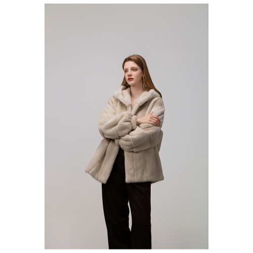 KC Fur Aristocratic Young Style Cross Drawn Knife Hooded Short Mink Coat for Women