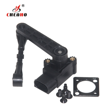 Front Right Air Suspension Headlight Level Sensor for Land Rover LR3 LR020157