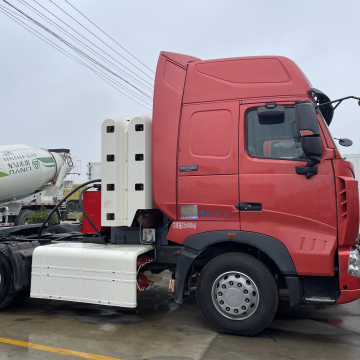 Used Sinotruk HOWO 6x4 371hp/420hp CNG/Diesel Tractor Truck with Trailer for Sale
