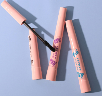 Private Label Waterproof 3D Fiber Mascara: Enhancing Your Look with Colorful Volume