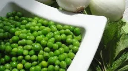 green  mashed peas