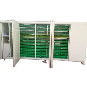 Automatyczna wyszukiwarka tac hydroponicznych