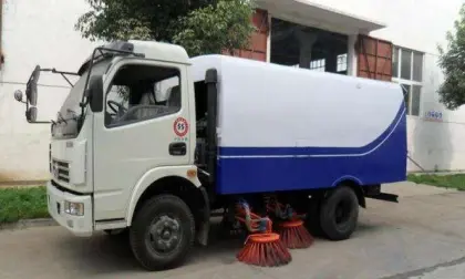 Dongfeng 140HP Road Sweeper Truck