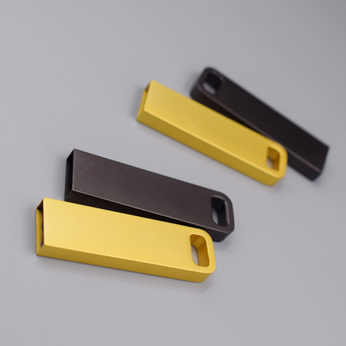 Classica chiavetta USB in metallo