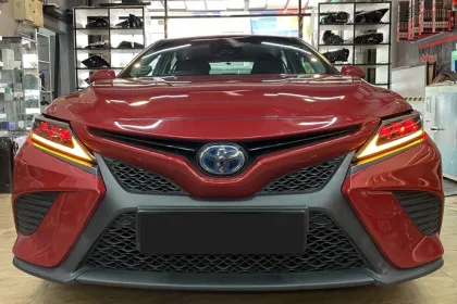 Black projector lens LED headlights for 2018 Camry XV70