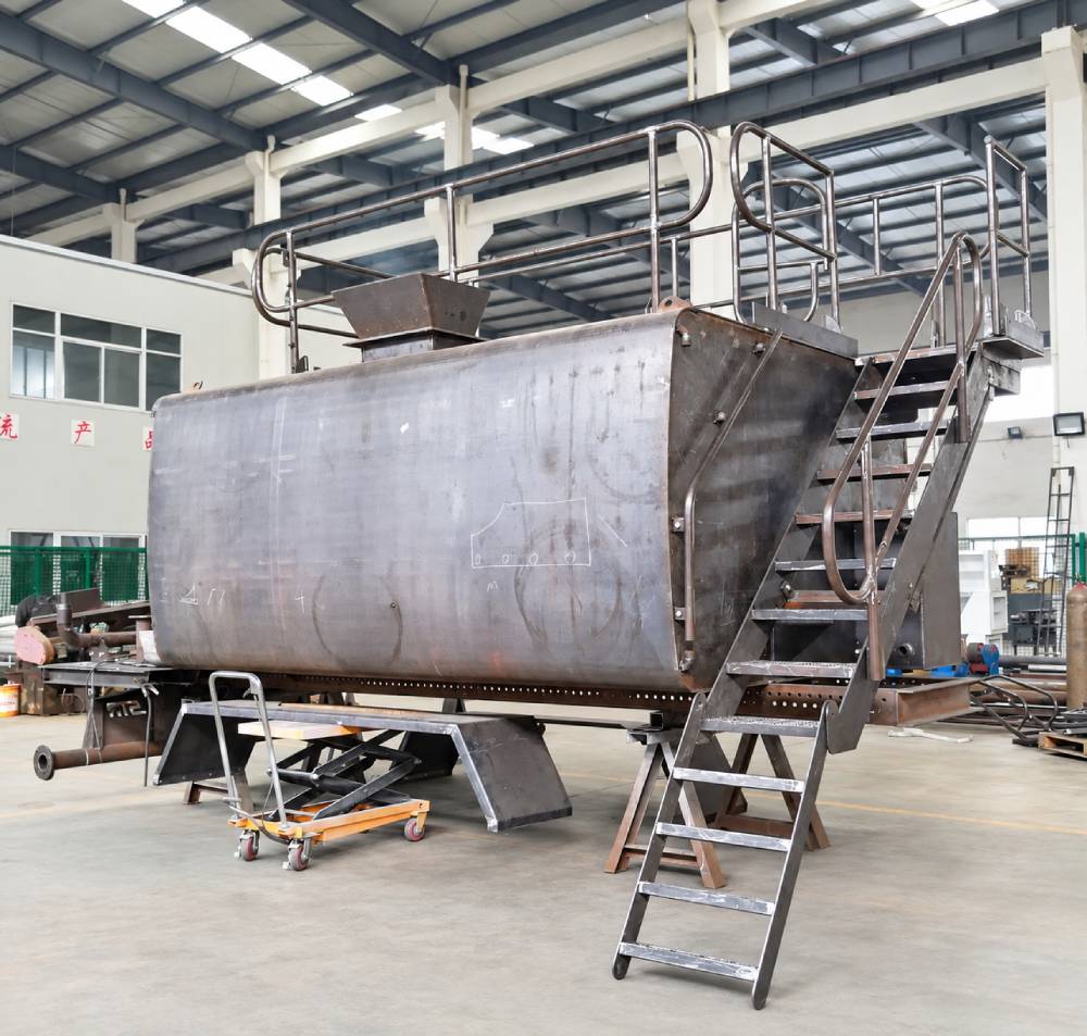 Custom Liquid Tank Bodies