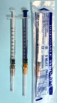 1ml plastic medical disposable syringe with needle