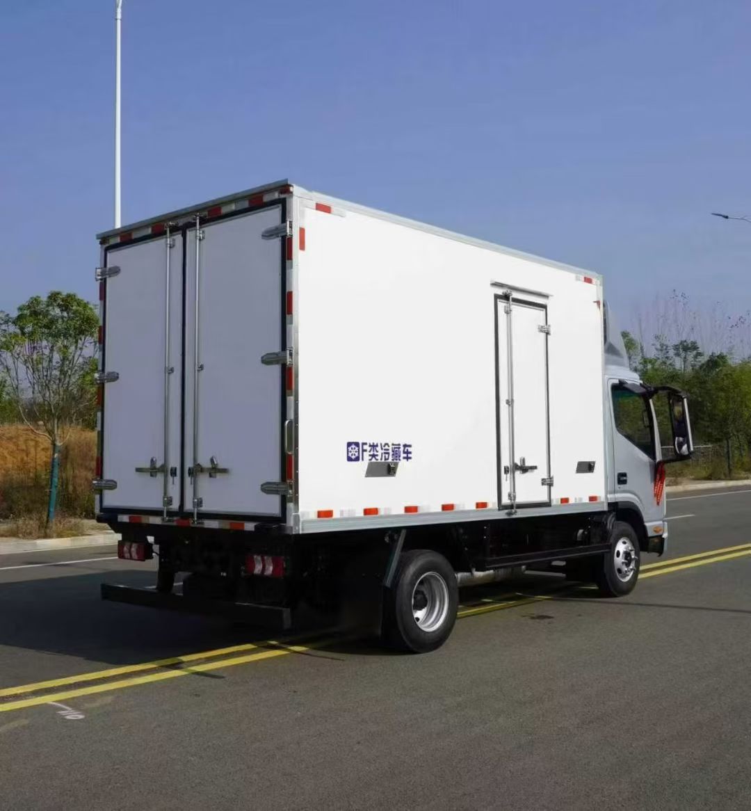 JAC Shuai Ling delivery refrigerated vehicle